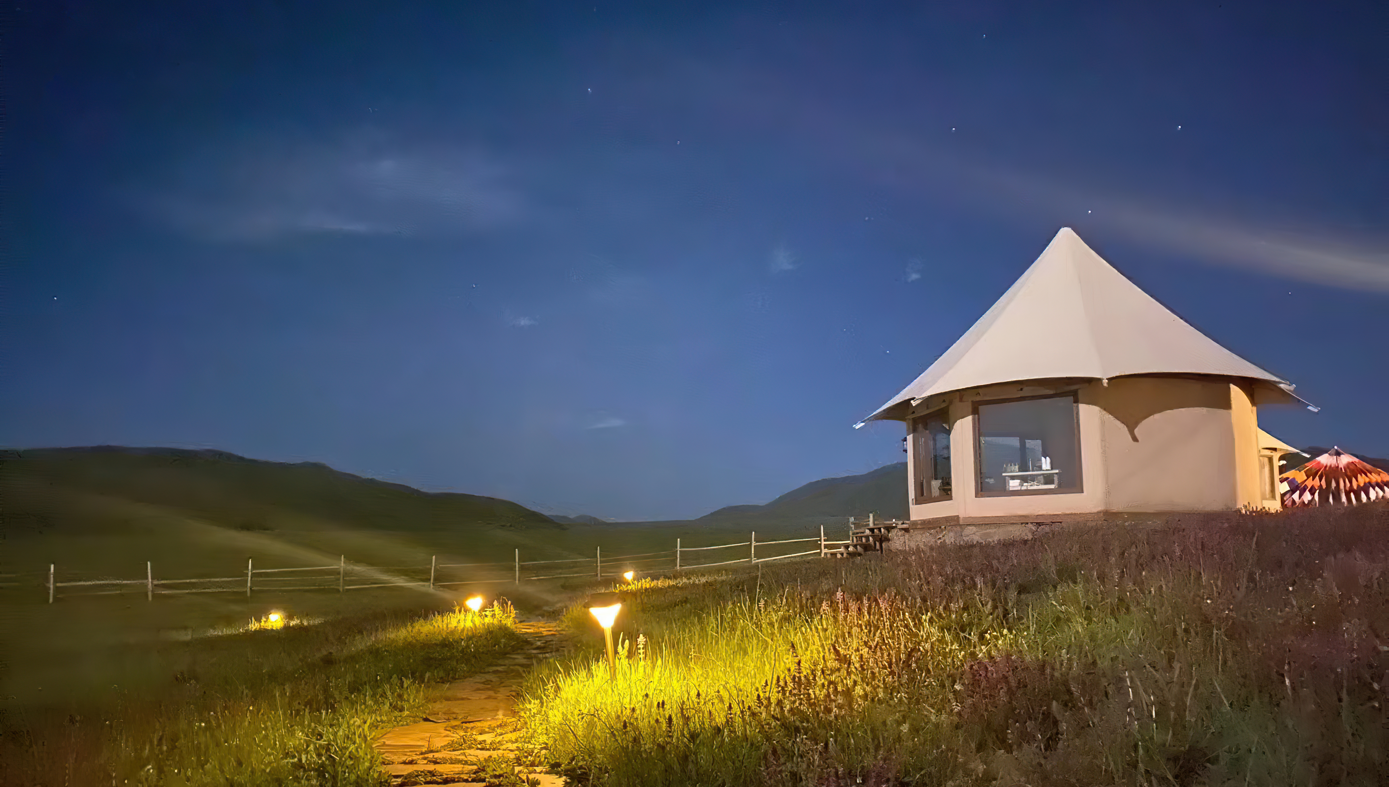 How to select strong, high quality, good service hotel tent manufacturers?