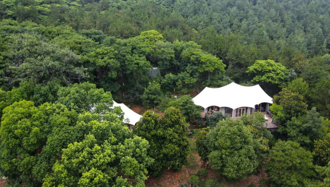 How to comprehensively evaluate the strength and credibility of the hotel tent manufacturers? Explore the importance of production qualification and customer evaluation